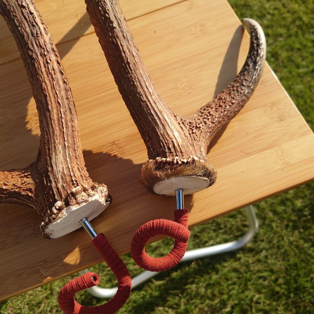 ２本セット　鹿の角　ランタンハンガー　スウェード加工