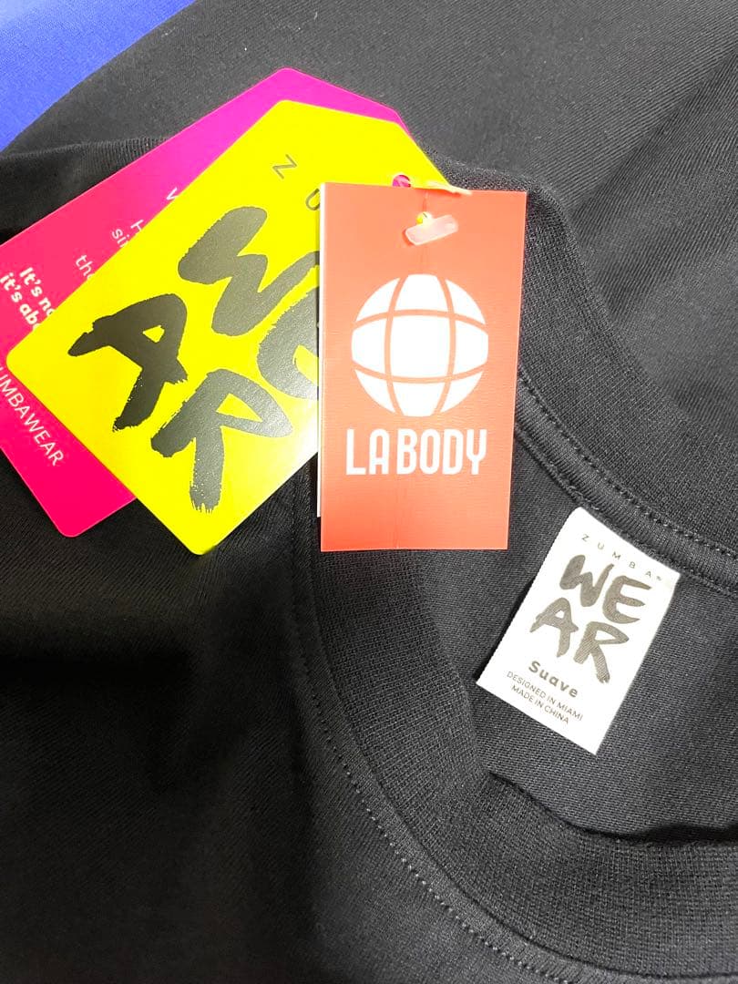 【正規品】新作ZUMBAアジアンロゴオーバーサイズドクルーネック長袖Tシャツ