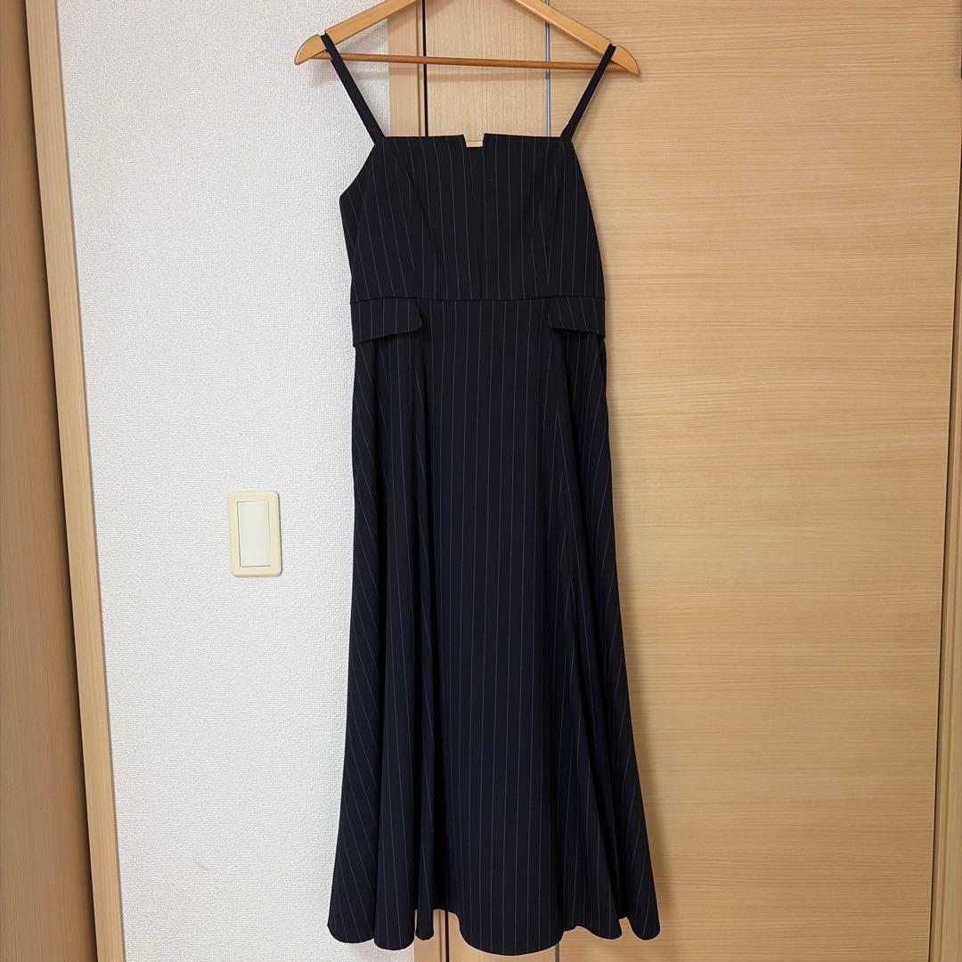 美品 ジャスグリッティー　フレアキャミワンピース