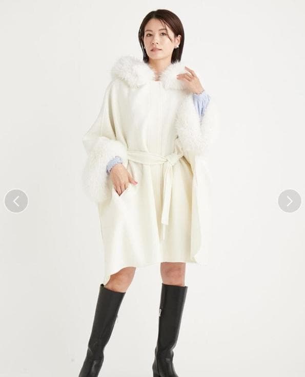 ま*⭐様 CELFORDファーポンチョコート 新品未使用(難あり)