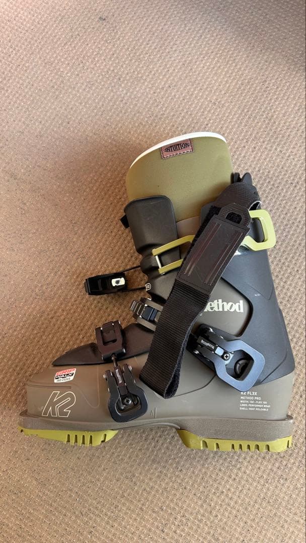 atomic フリースタイルスキー板　ツインチップ