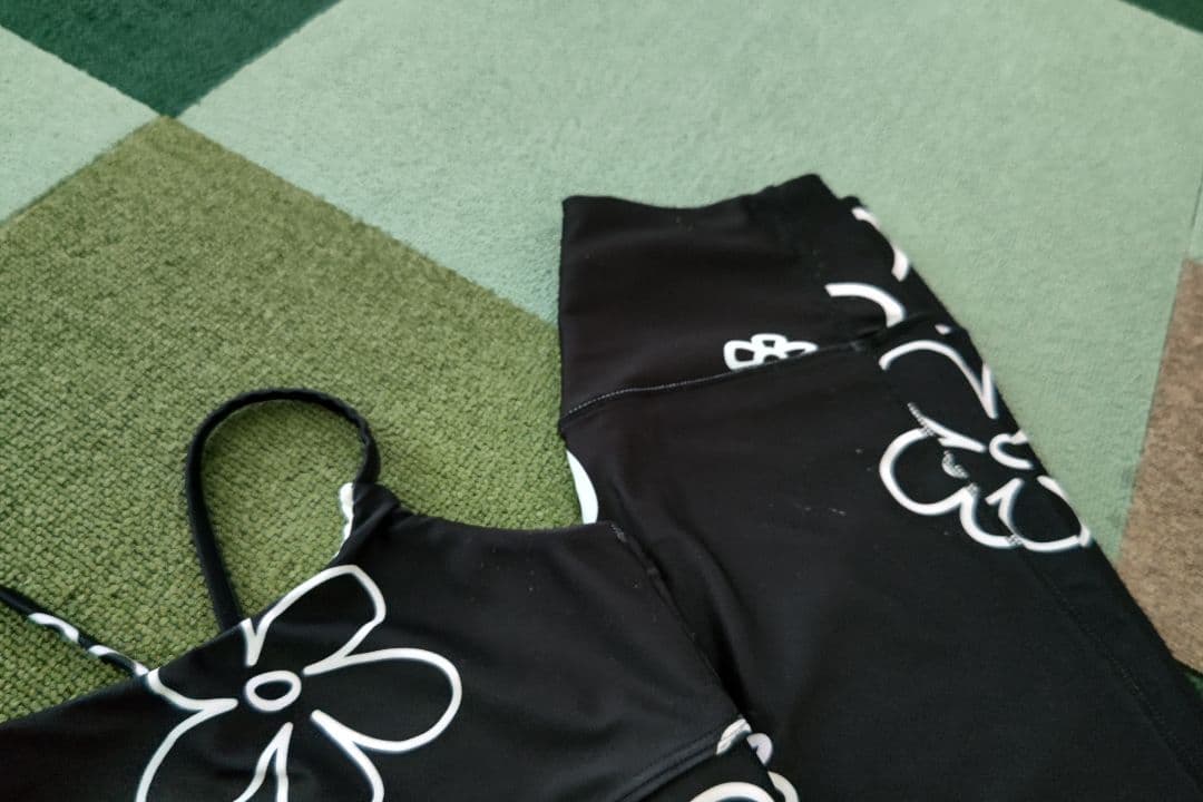 clap クラップ　人気　 レギンス＆ブラトップ2点　ヨガ　ズンバ　フィットネス