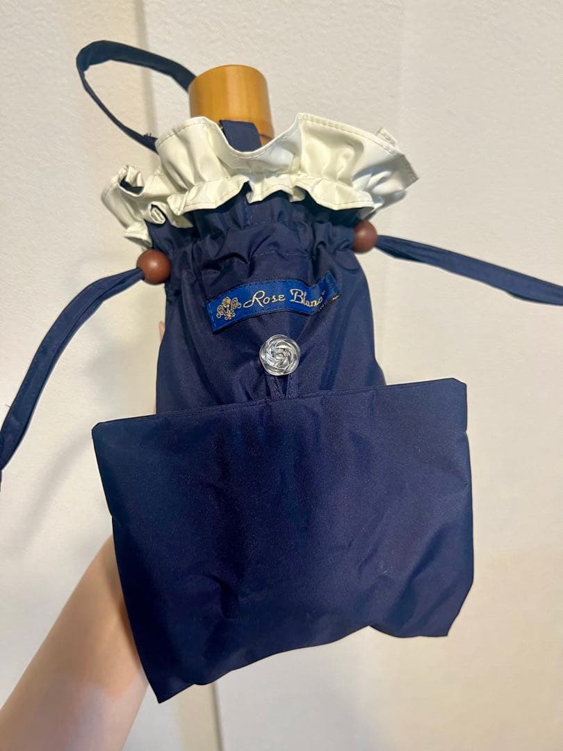 芦屋ロサブラン　3段折　日傘　フリル　ネイビー　アイボリー