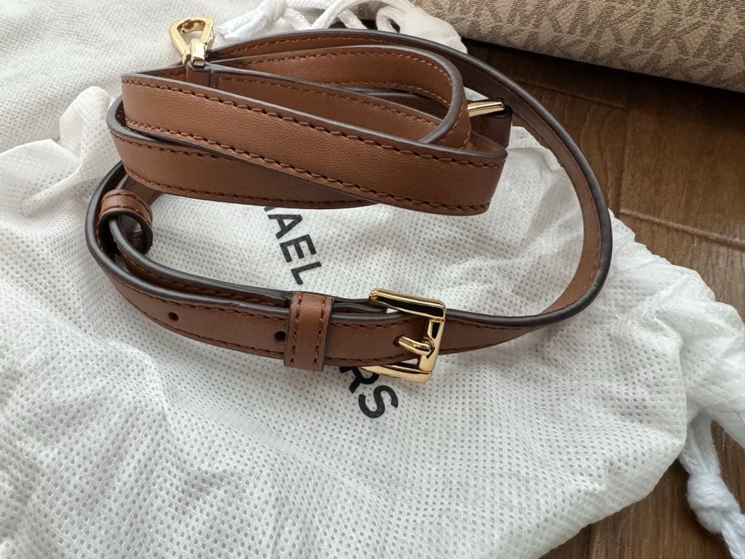 MICHAEL KORS ロゴ入りショルダーバッグ