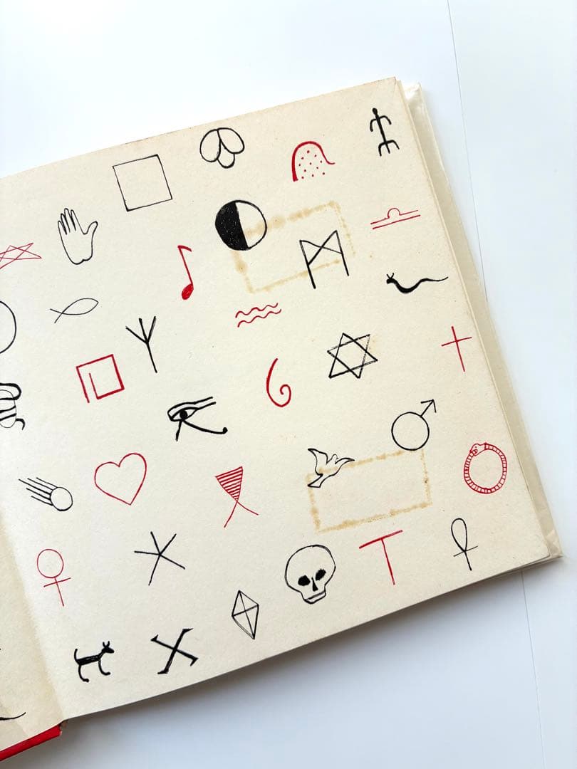 洋書「 book of symbols for children」