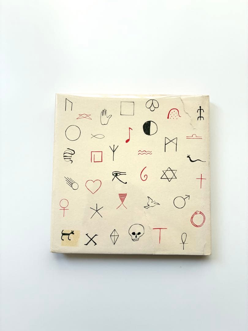 洋書「 book of symbols for children」