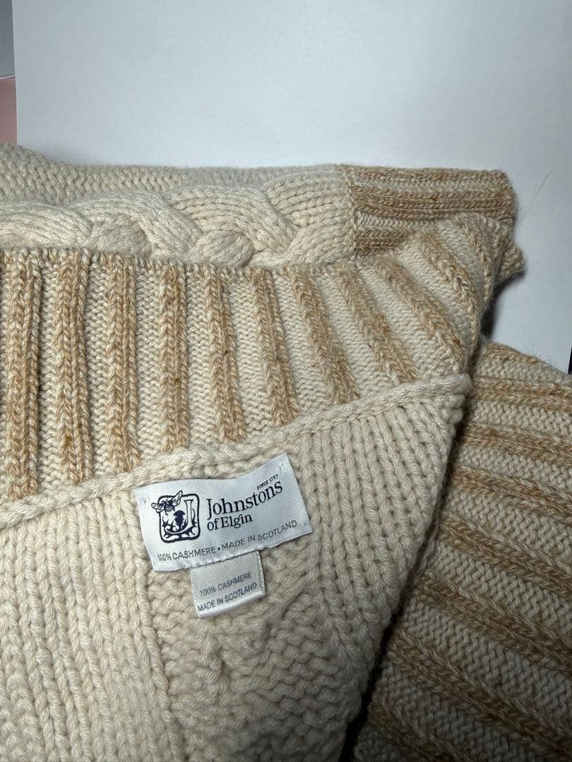 希少・美品　ジョンストンズ　オブ　エルガン ニット ポンチョ　カシミヤ100%