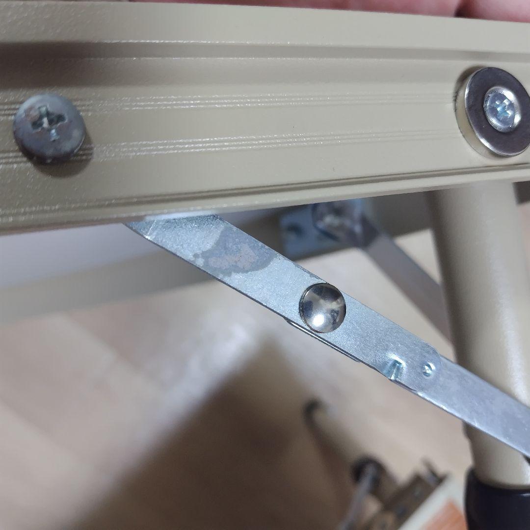 dod　丸型ワンポールテントテーブル　ブラウン/ベージュ