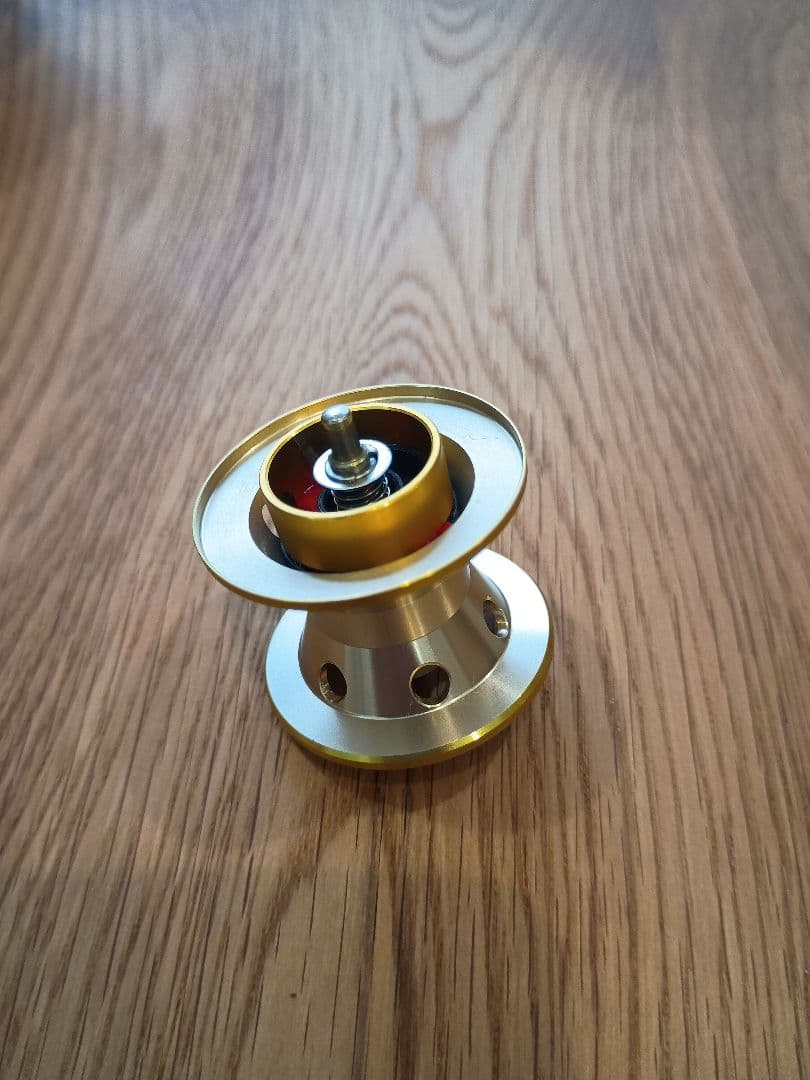 ダイワ　ミリオネア　CV-Z 103 中古　新品ギア付き