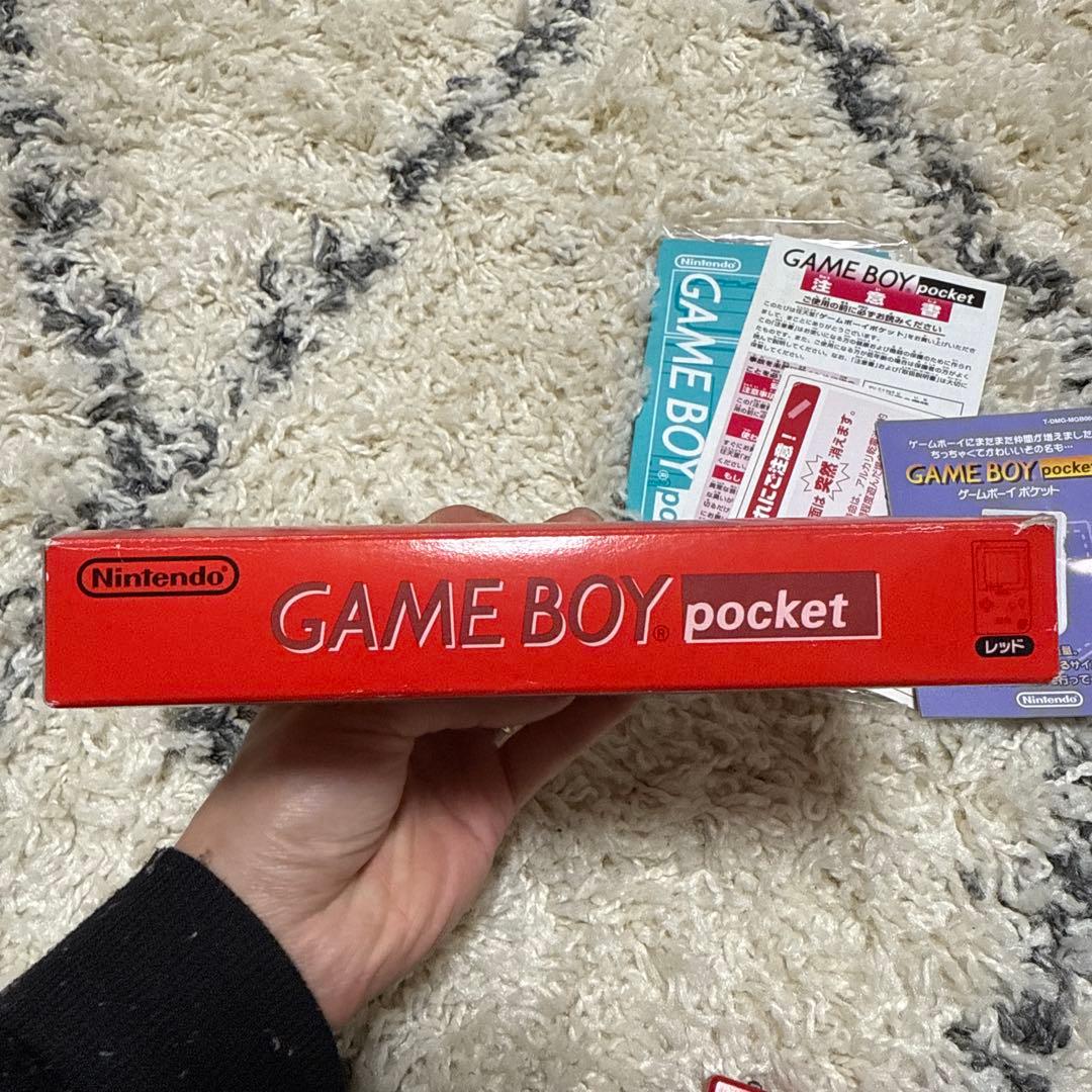 ゲームボーイポケット 赤 箱付き 動作確認済 テトリス付き ※液晶漏れあり