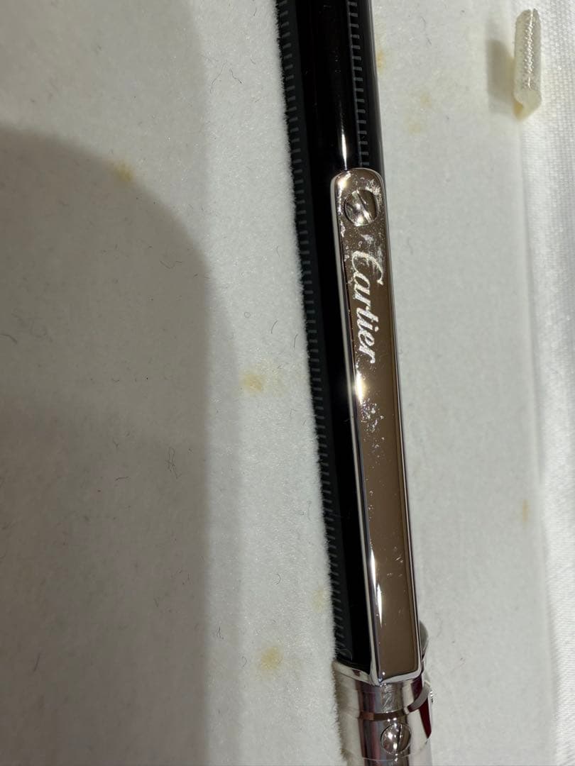 【期間限定値下げ】Cartier 黒 メタルボールペン 専用ケース付き