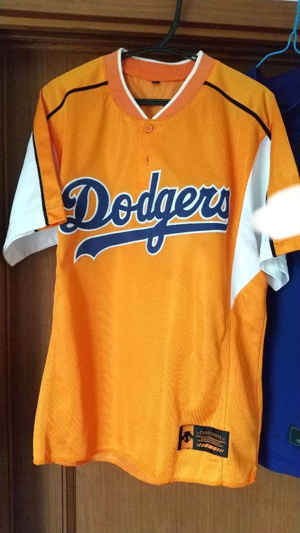 ドジャース ユニフォームなど