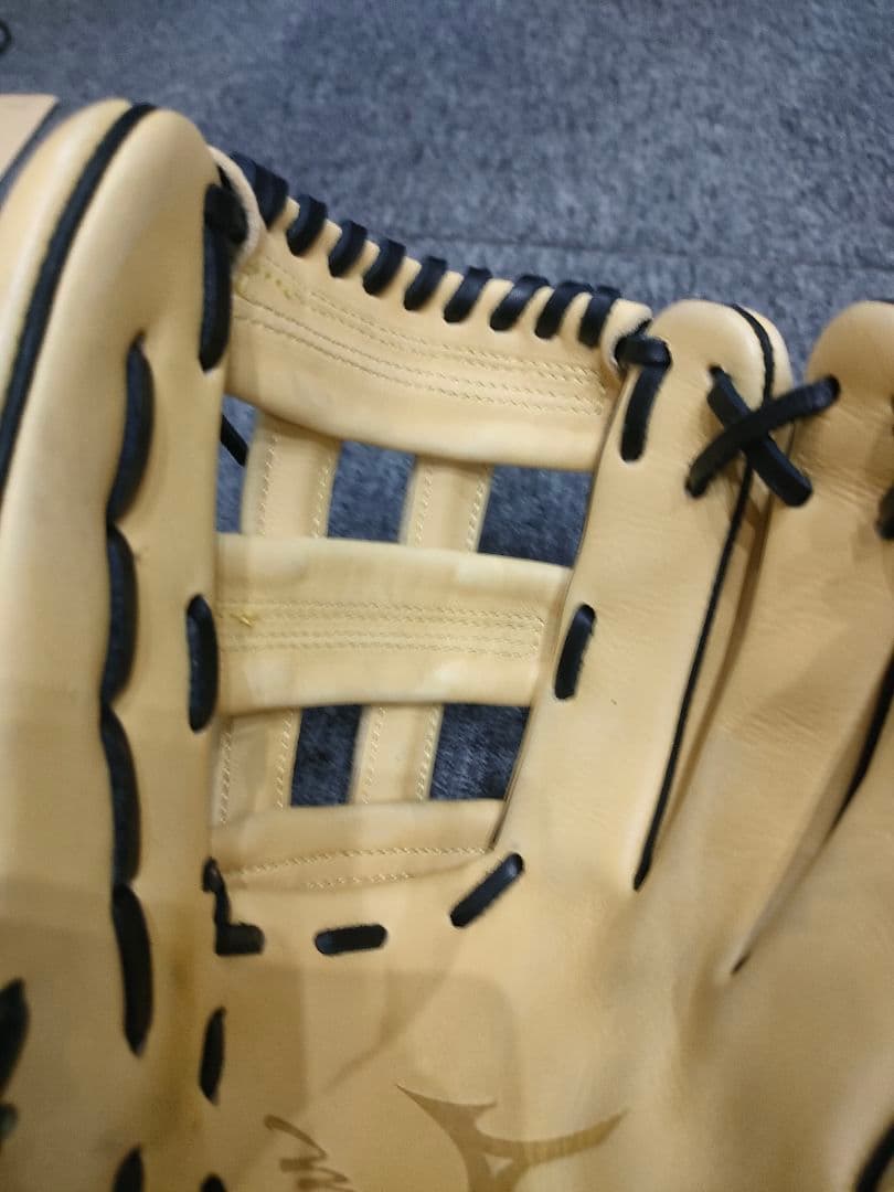 【超美品】ビクトリーステージ グローブ タティスJrモデル