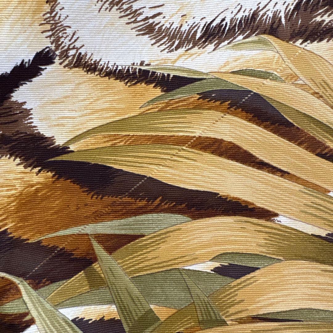 イタリア製　サルヴァトーレ フェラガモ　シルク　スカーフ　虎　タイガー　花柄