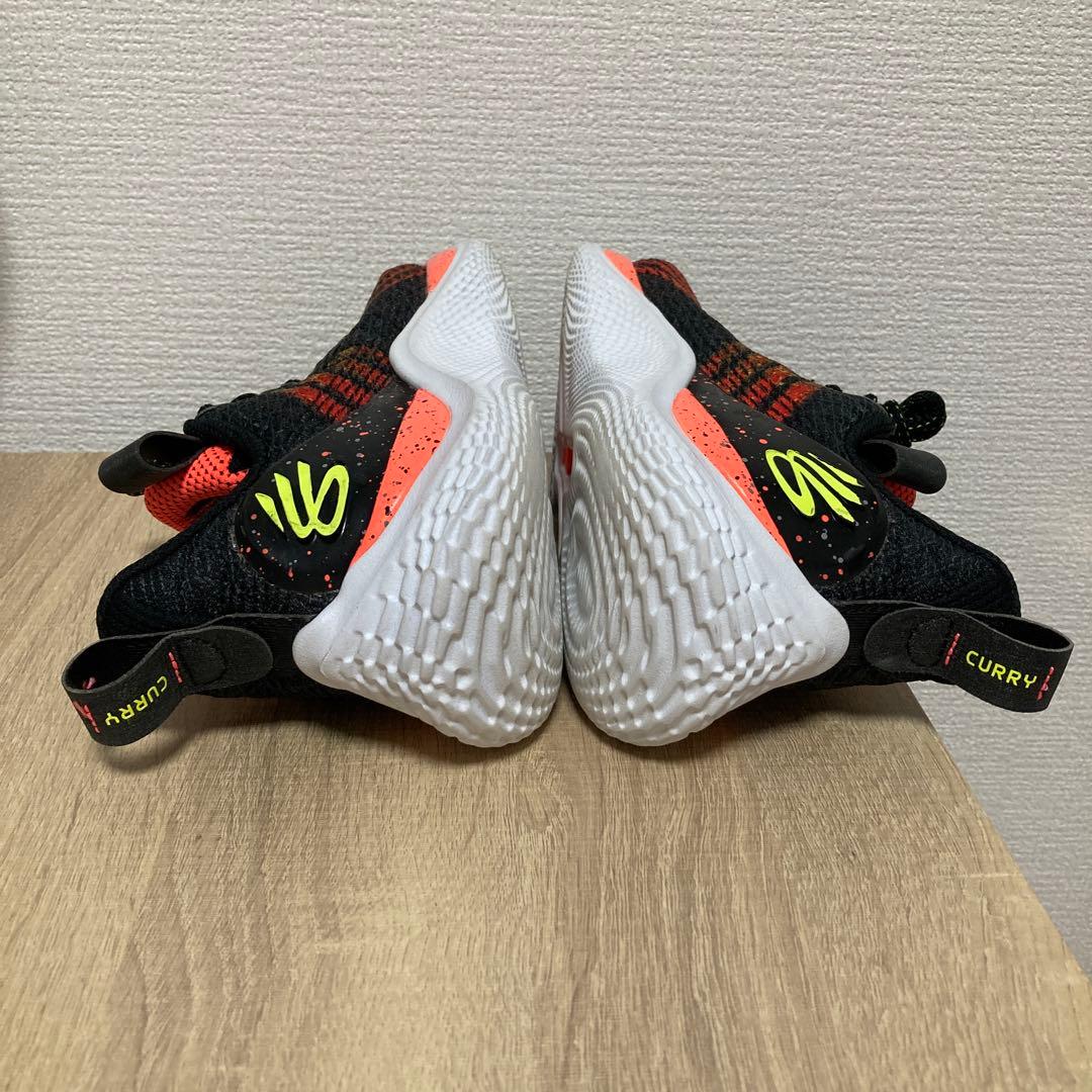 UNDER ARMOUR CURRY10 24.0cm 美品