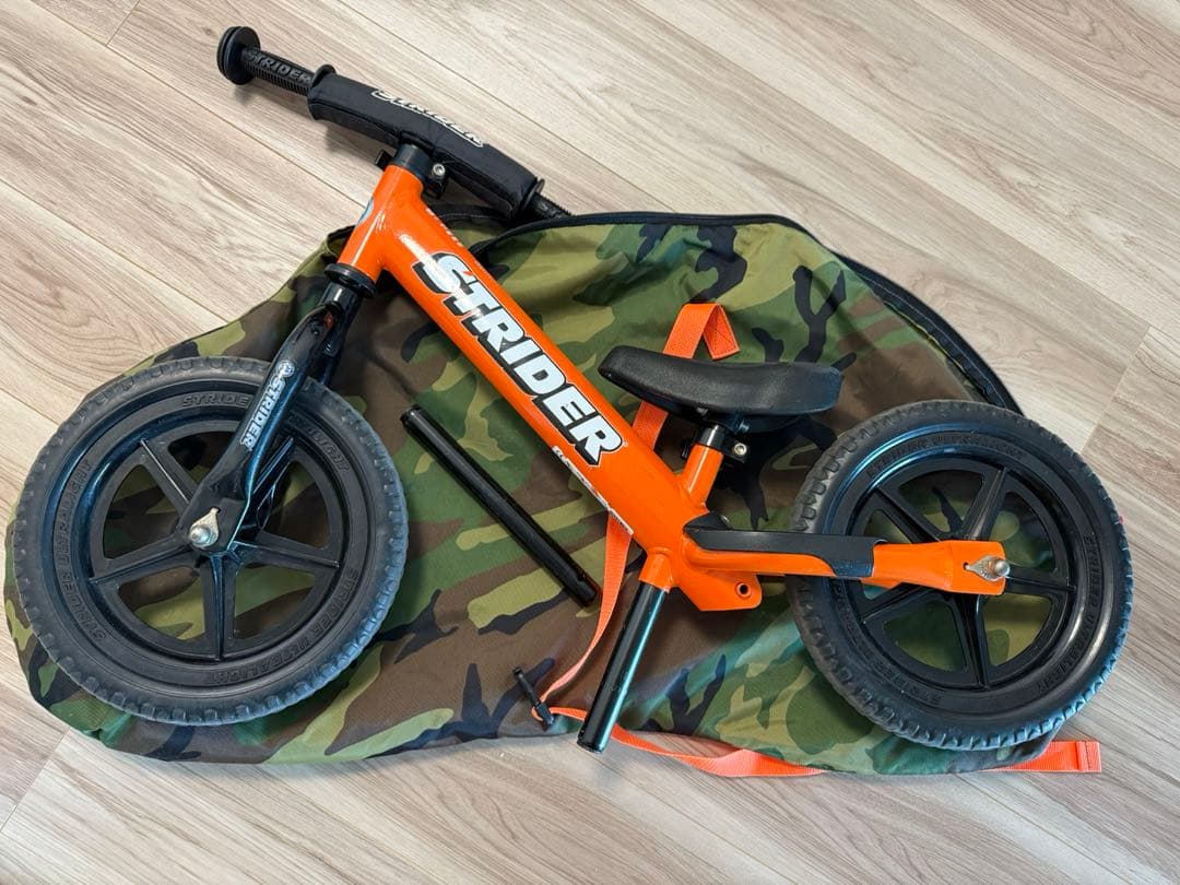 Strider 12インチオレンジ 迷彩バッグ付き