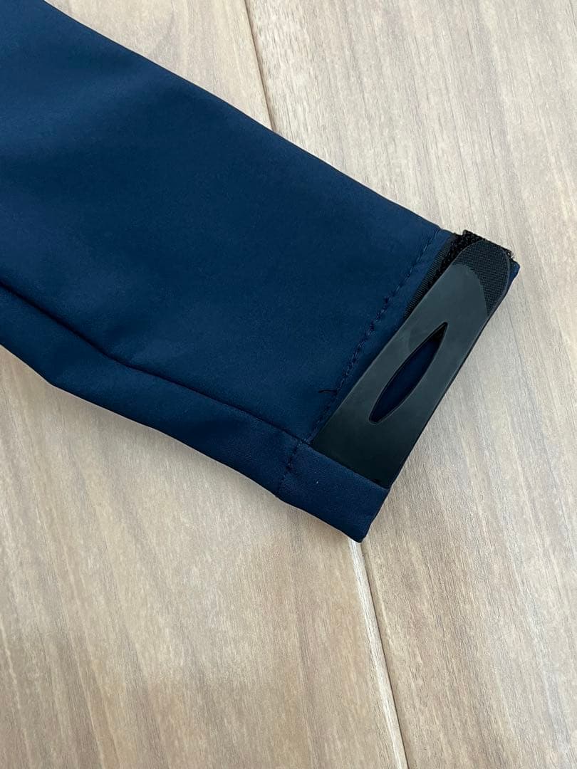 FCバルセロナ フード付きソフトシェルジャケット　(100〜110)