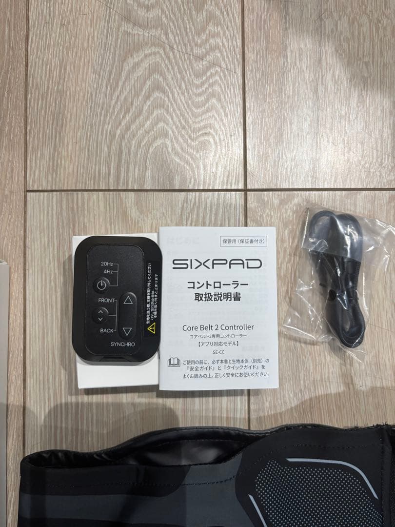 シックスパッド　コアベルト2 コントローラー付き　Mサイズ