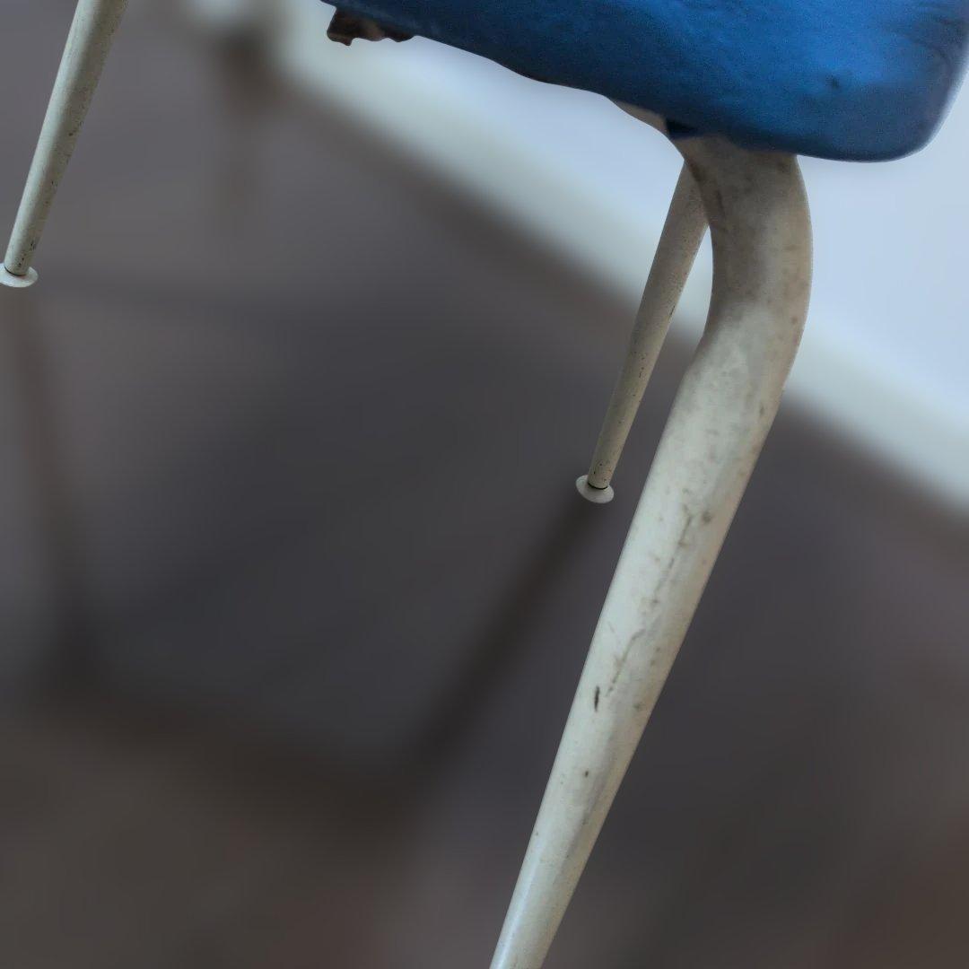 訳あり。アメリカンビンテージブルーチェア　背もたれのクッションが最高に良いチェア