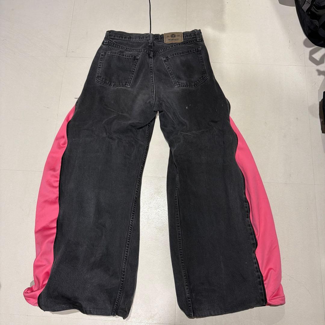 adidasリメイクピンクストライプ ワイドレッグデニム