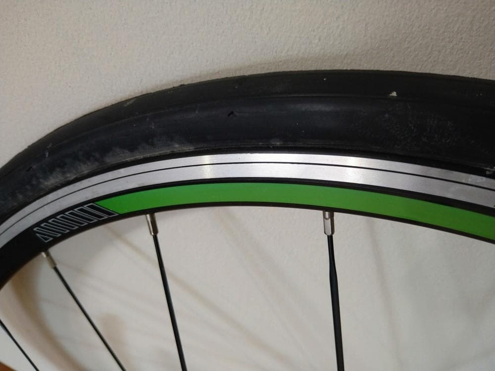 ボントレガーロードホイール　タイヤ付き　完成車外し　１０速