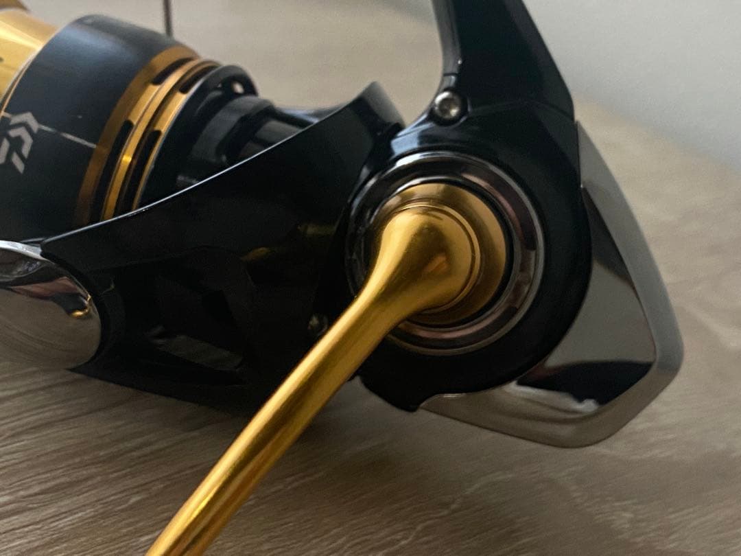 ダイワ 23レガリス LT2500S-XH 【中古品】