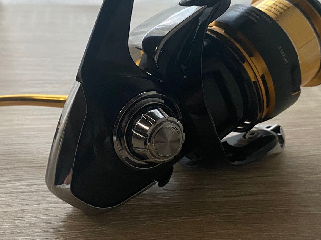 ダイワ 23レガリス LT2500S-XH 【中古品】