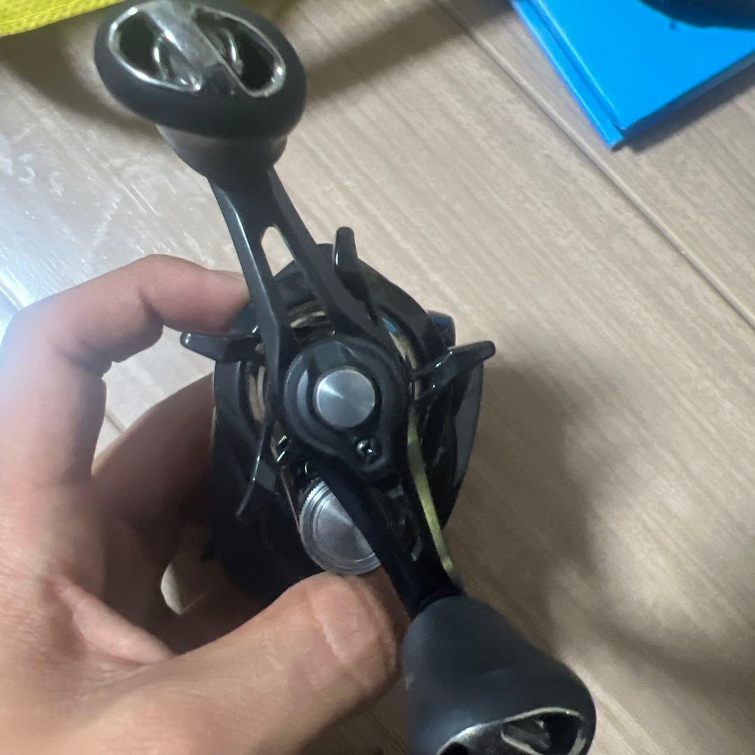 日本製 ベイトリール 046805371H0A