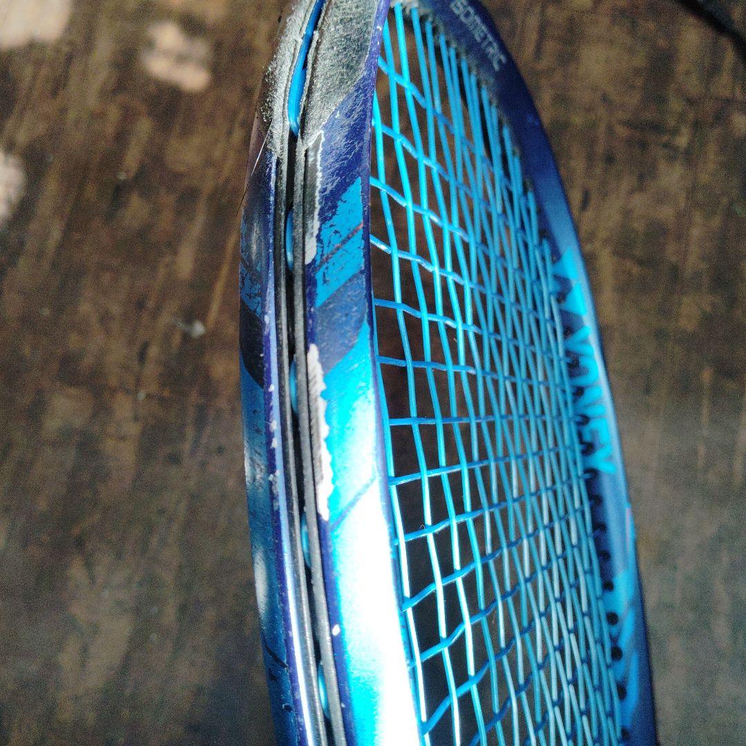 YONEX EZONE 100 硬式テニスラケット