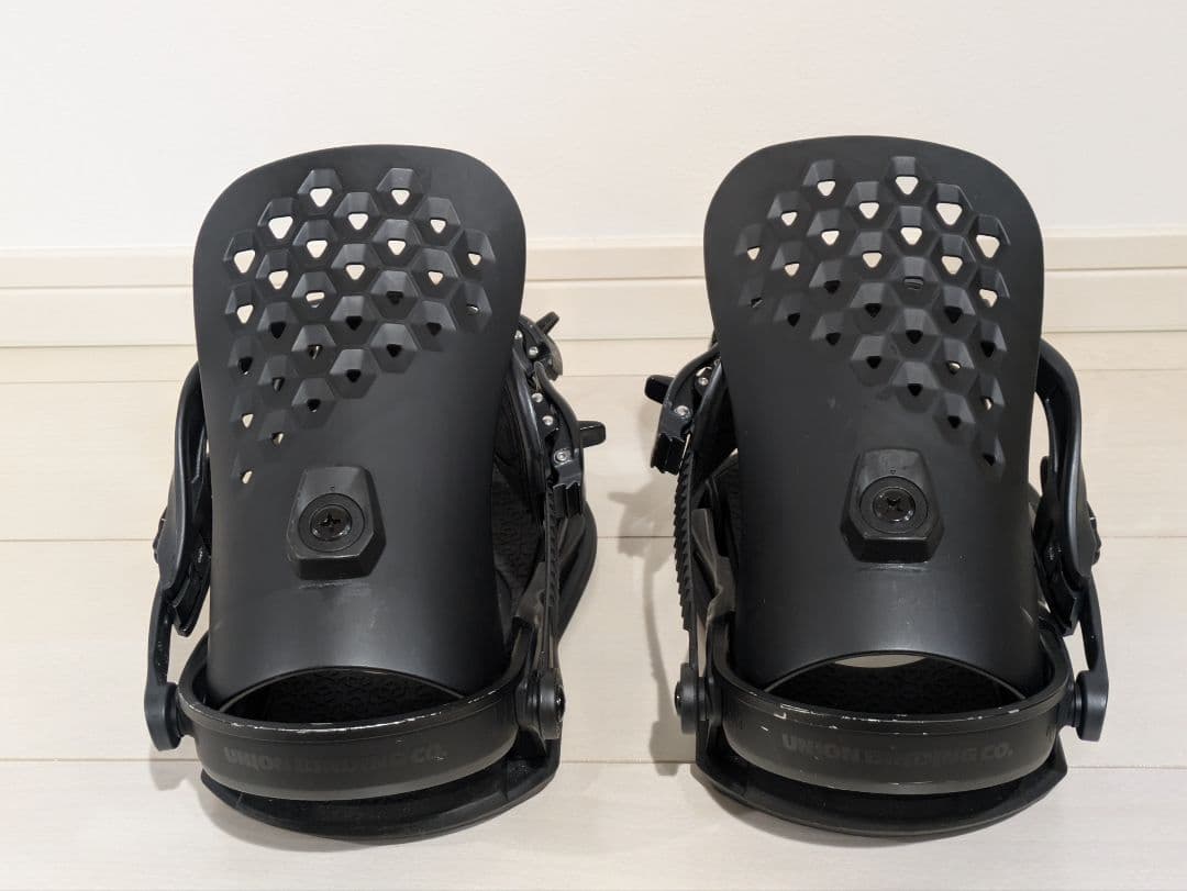 スノーボード UNION STRATA