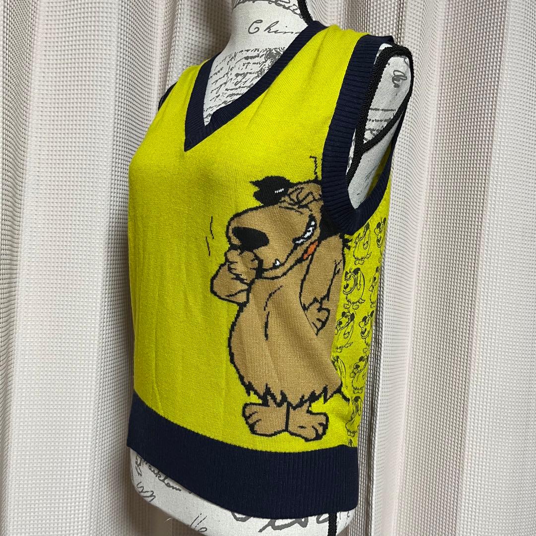 ゴルフ　ケンケン　ニット　ベスト　黄色　イエロー　派手　重ね着