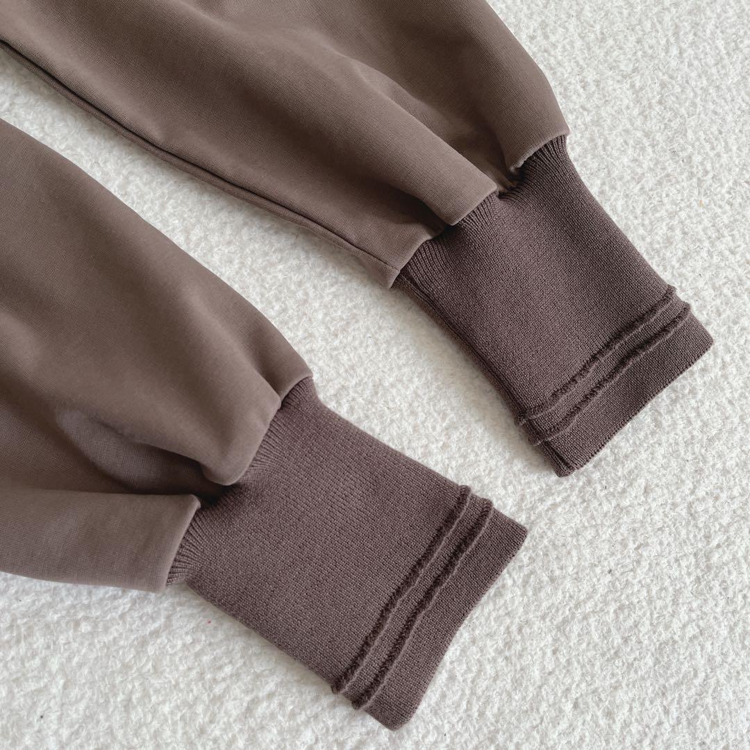 【美品】 クラシトリップス 北欧暮らしの道具店 ポンチ素材のワンピース モカ