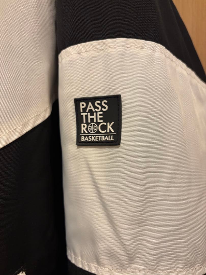 PASS THE ROCK パスザロック　アウター　M