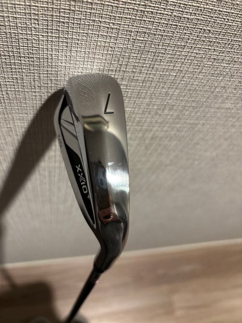 ゼクシオ１４＋アイアン　セット　カーボンシャフトＳ　７本