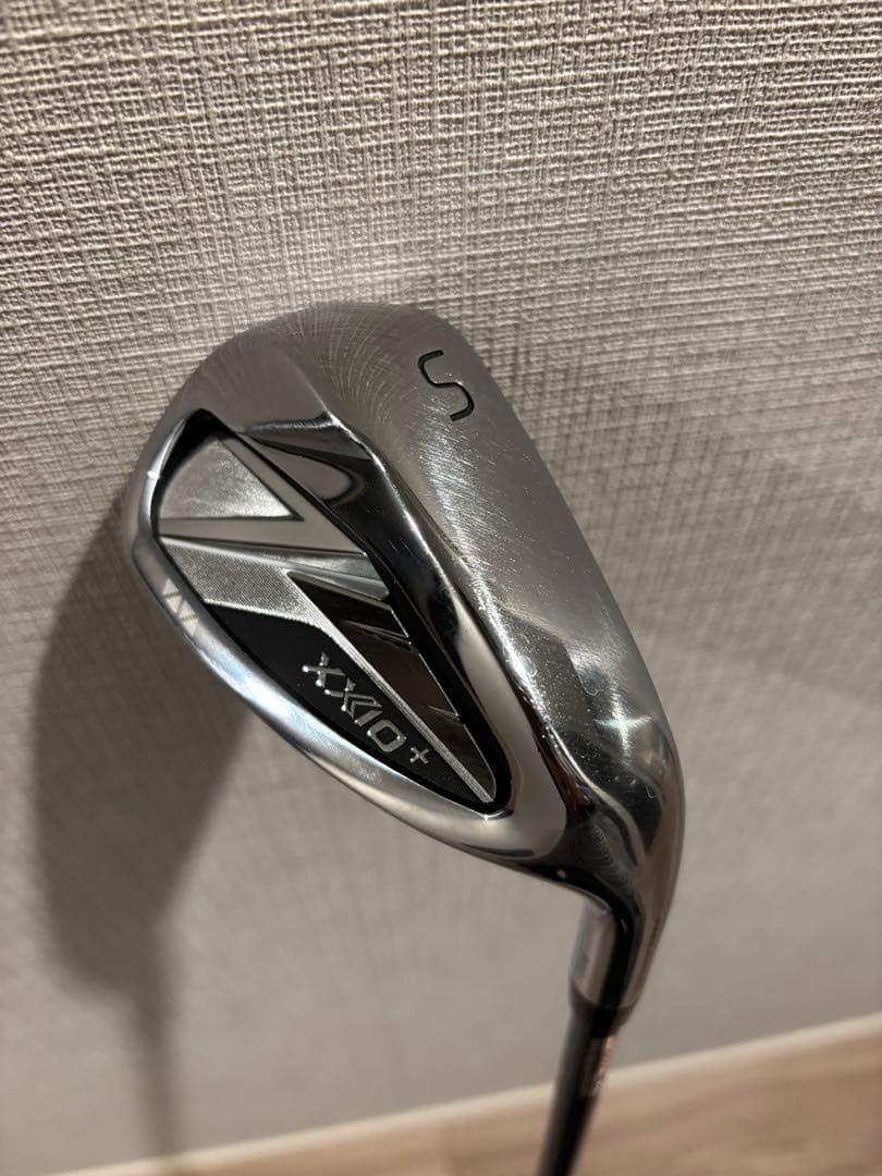 ゼクシオ１４＋アイアン　セット　カーボンシャフトＳ　７本
