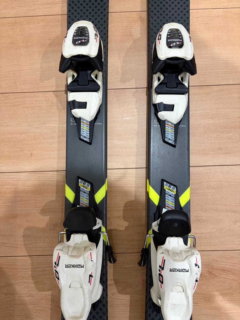 Völkl ジュニア スキー 板