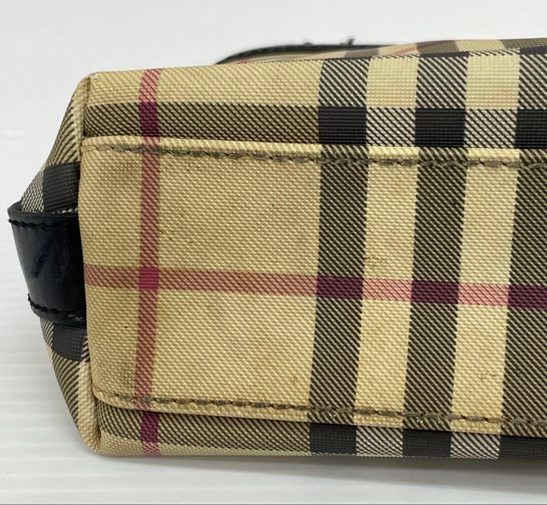 knmen169-0657 バーバリー　ハンドバッグ