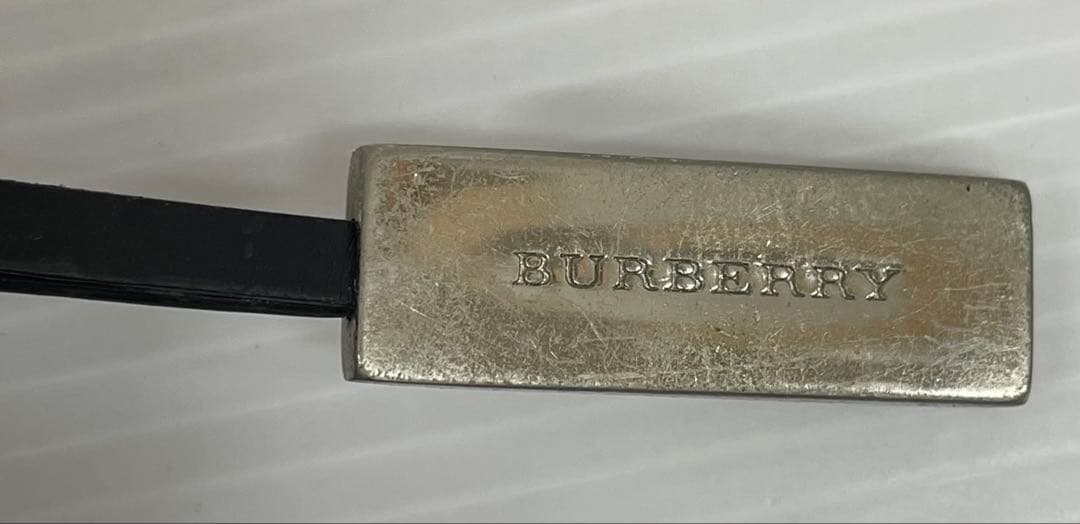 knmen169-0657 バーバリー　ハンドバッグ