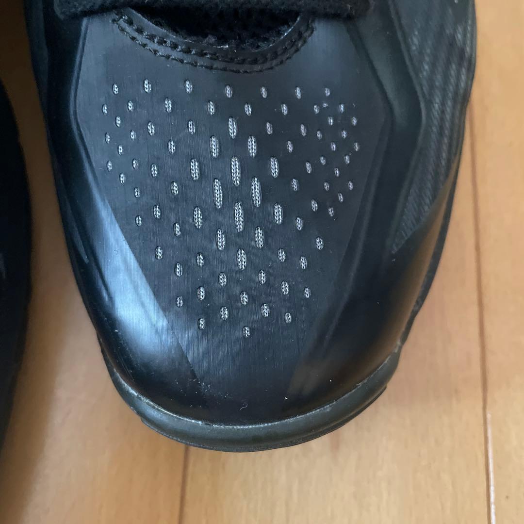 ASICS バスケットボール シューズ　ゲルバースト