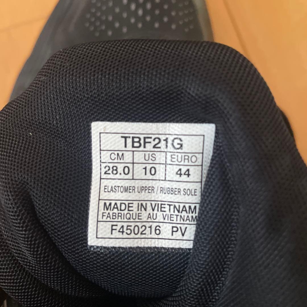 ASICS バスケットボール シューズ　ゲルバースト