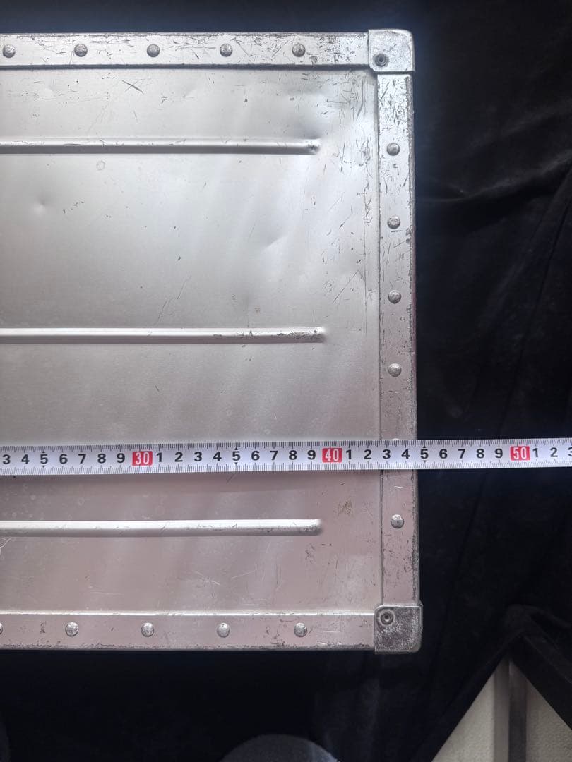 アルミ製？昭和レトロアタッシュケース店舗什器