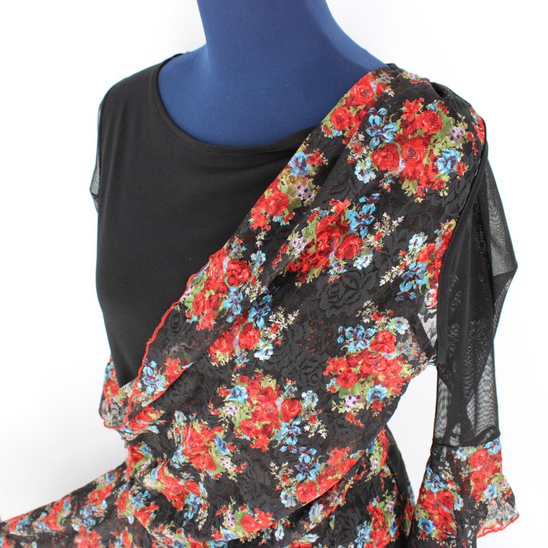 【美品 社交ダンス衣装】上下セット トップス スカート 黒 赤 水色 かわいい