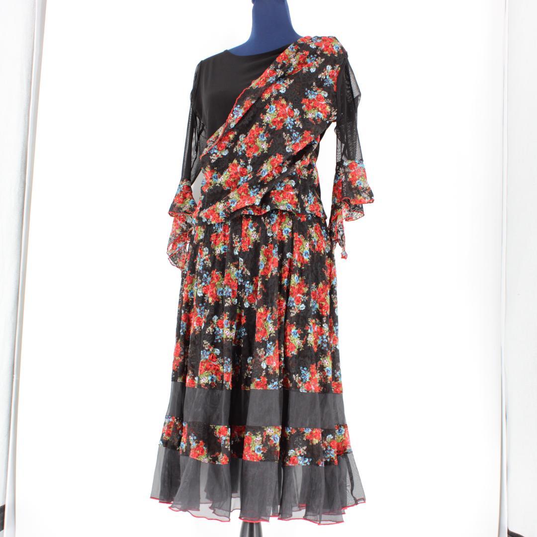 【美品 社交ダンス衣装】上下セット トップス スカート 黒 赤 水色 かわいい