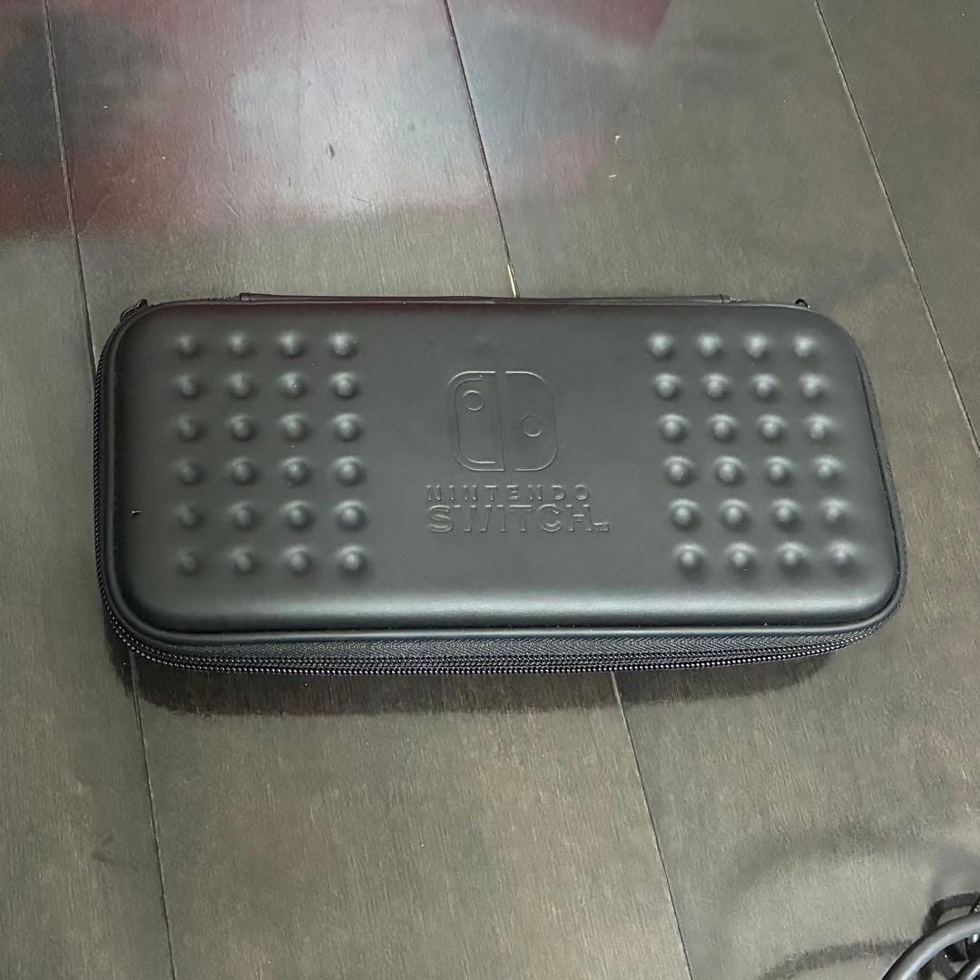 【完品・美品】Nintendo Switch 本体 グレー　ケース・保護フィルム