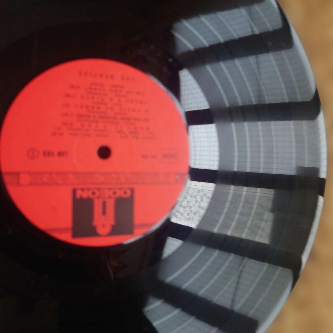 フランス盤The Beatles N° 1 PLEASE PLEASE ME