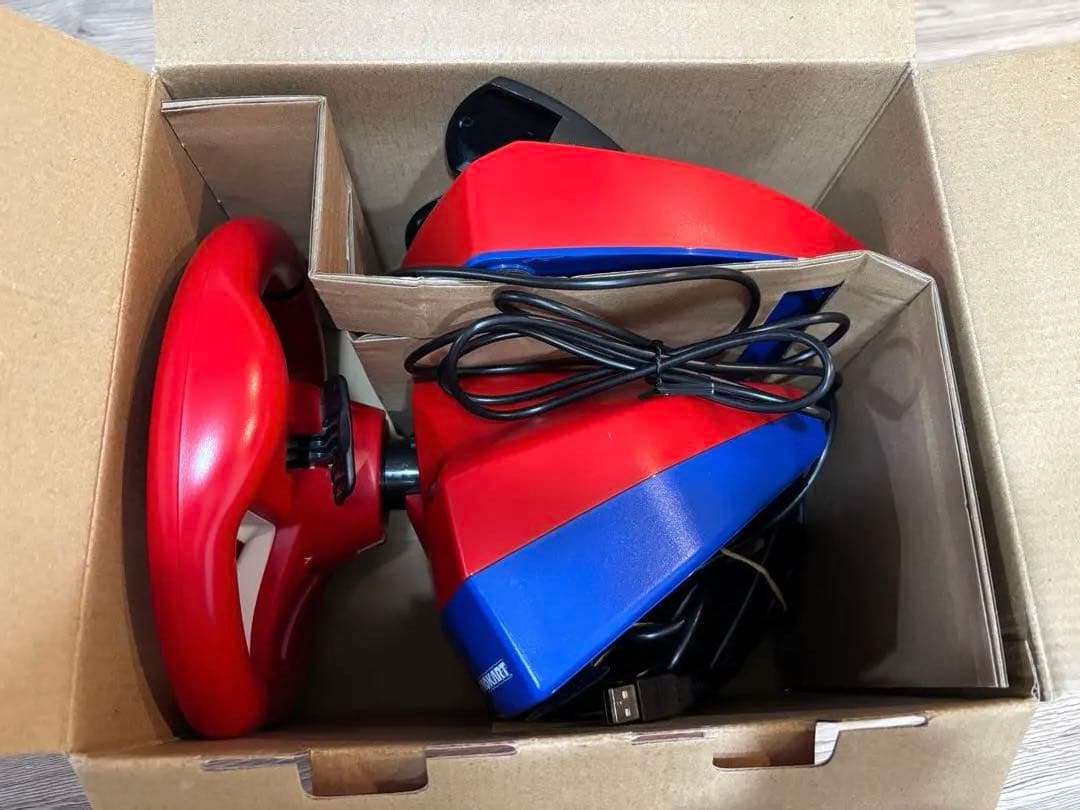 【12/16まで特別価格】Switch マリオカート　レーシングホイール　ソフト