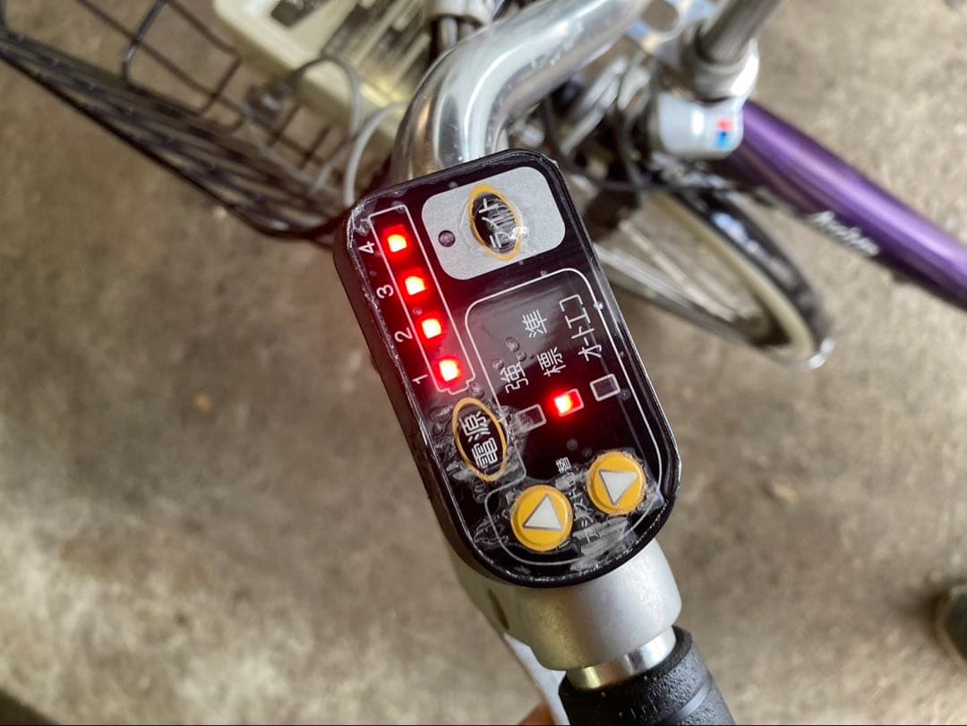 1579 バッテリー、充電器なし