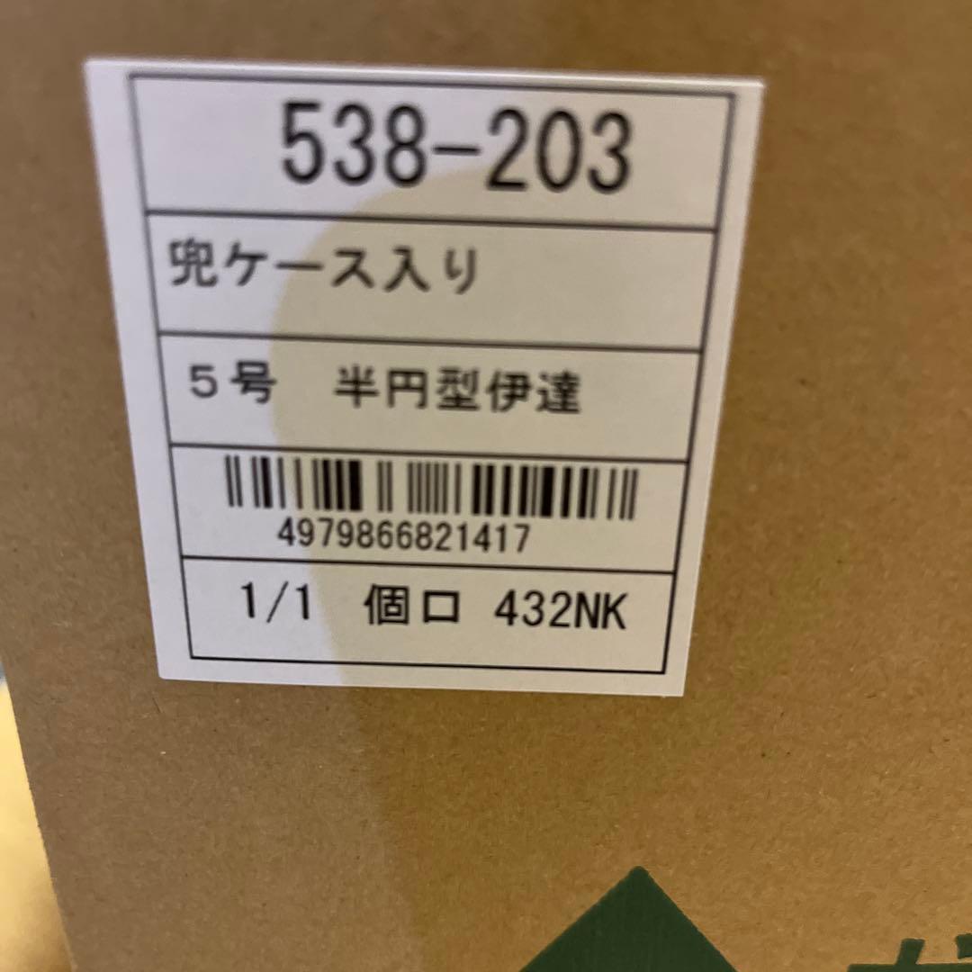 兜飾り　ガラスケース