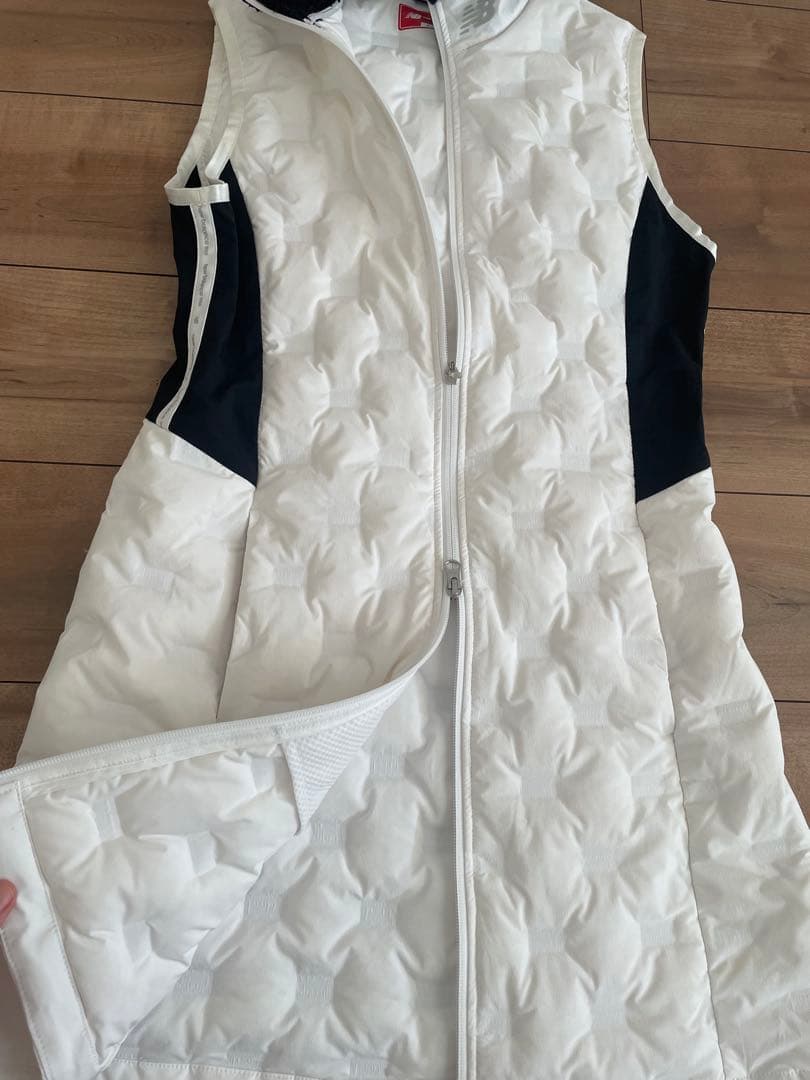 ニューバランスゴルフ 吸湿発熱ライトダウンノースリーブワンピース