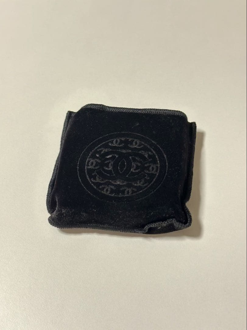 レキャトルオンブルブトン 219 ブトンクチュール